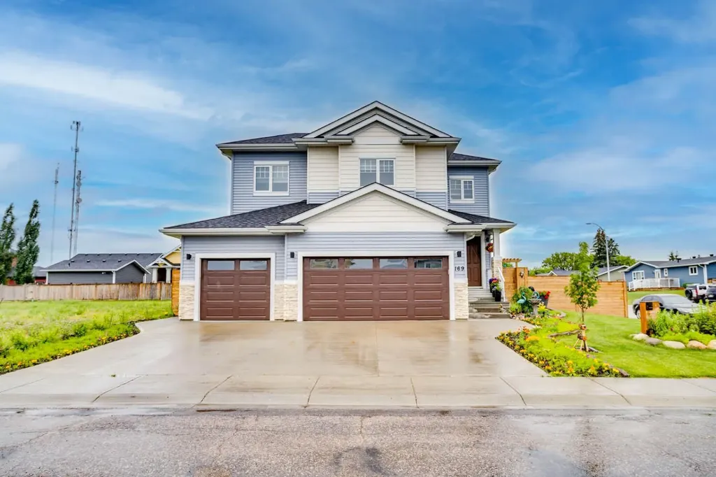 169 Beaveridge Close Fort Mcmurray AB T9H 2V8