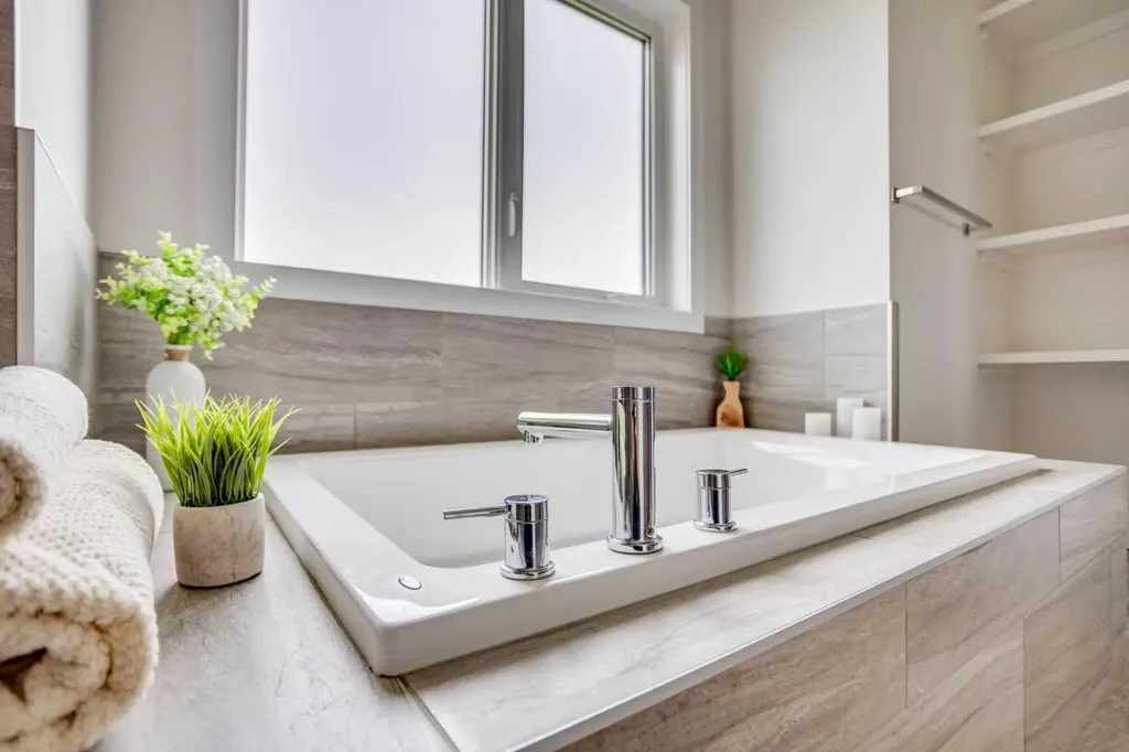 169 Beaveridge Close Fort Mcmurray AB T9H 2V8