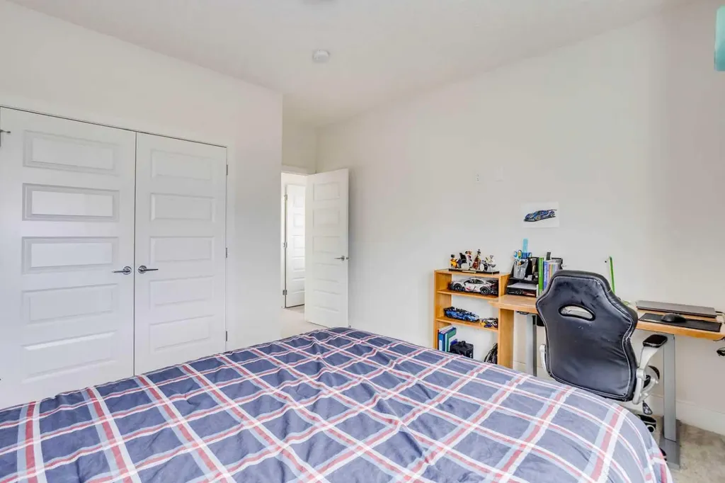 169 Beaveridge Close Fort Mcmurray AB T9H 2V8