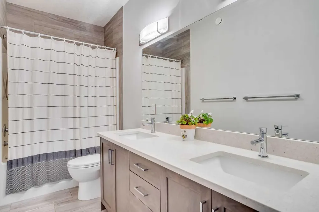 169 Beaveridge Close Fort Mcmurray AB T9H 2V8