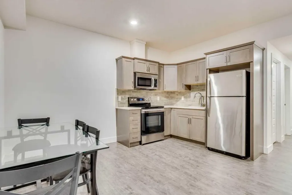 169 Beaveridge Close Fort Mcmurray AB T9H 2V8