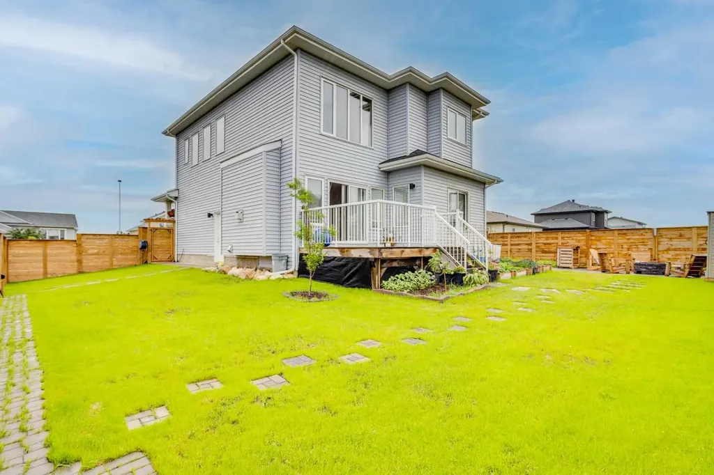169 Beaveridge Close Fort Mcmurray AB T9H 2V8