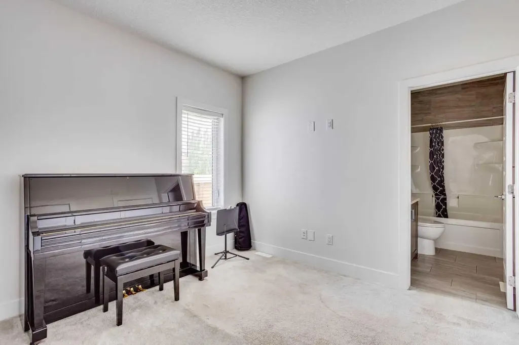 169 Beaveridge Close Fort Mcmurray AB T9H 2V8