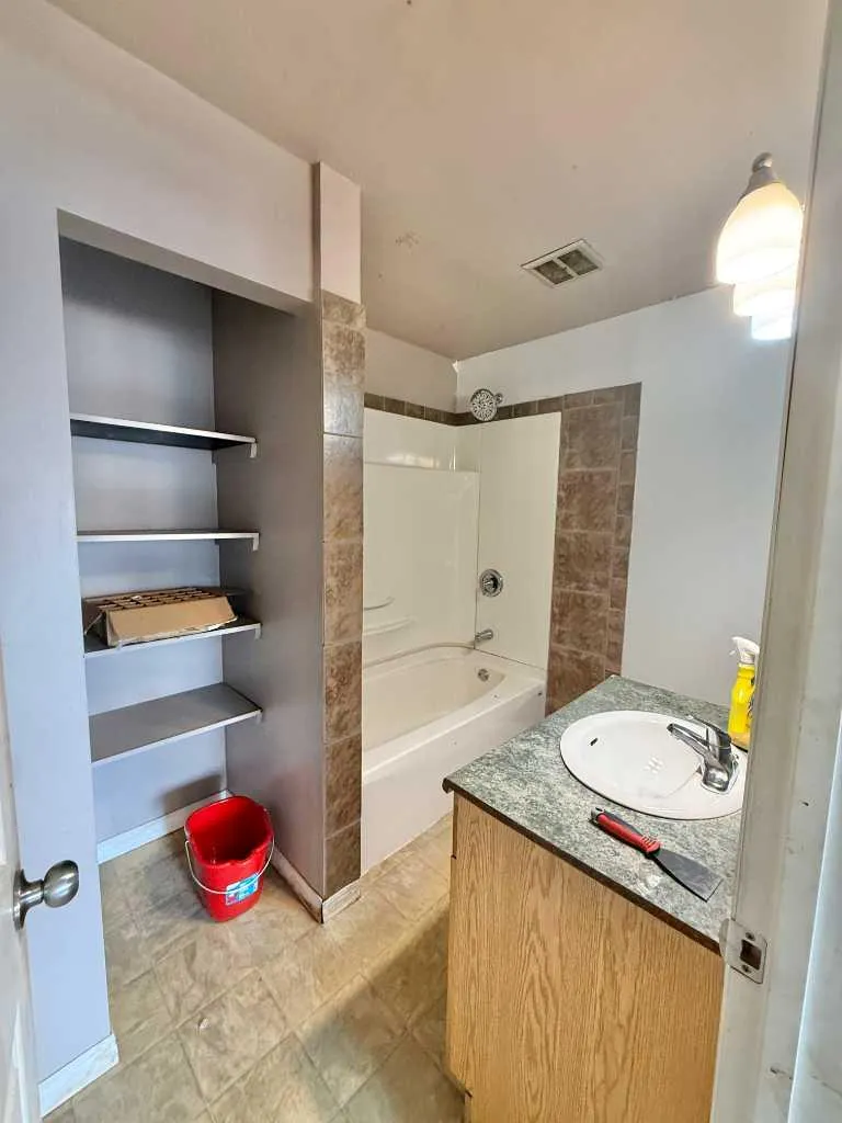 101 Mill Street Hinton AB T7V1T2