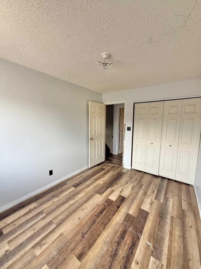 101 Mill Street Hinton AB T7V1T2