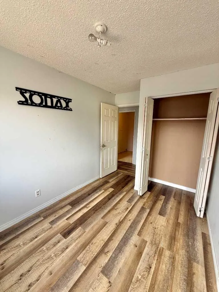 101 Mill Street Hinton AB T7V1T2