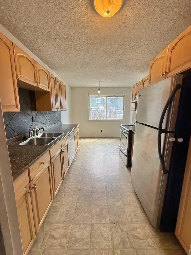 101 Mill Street Hinton AB T7V1T2