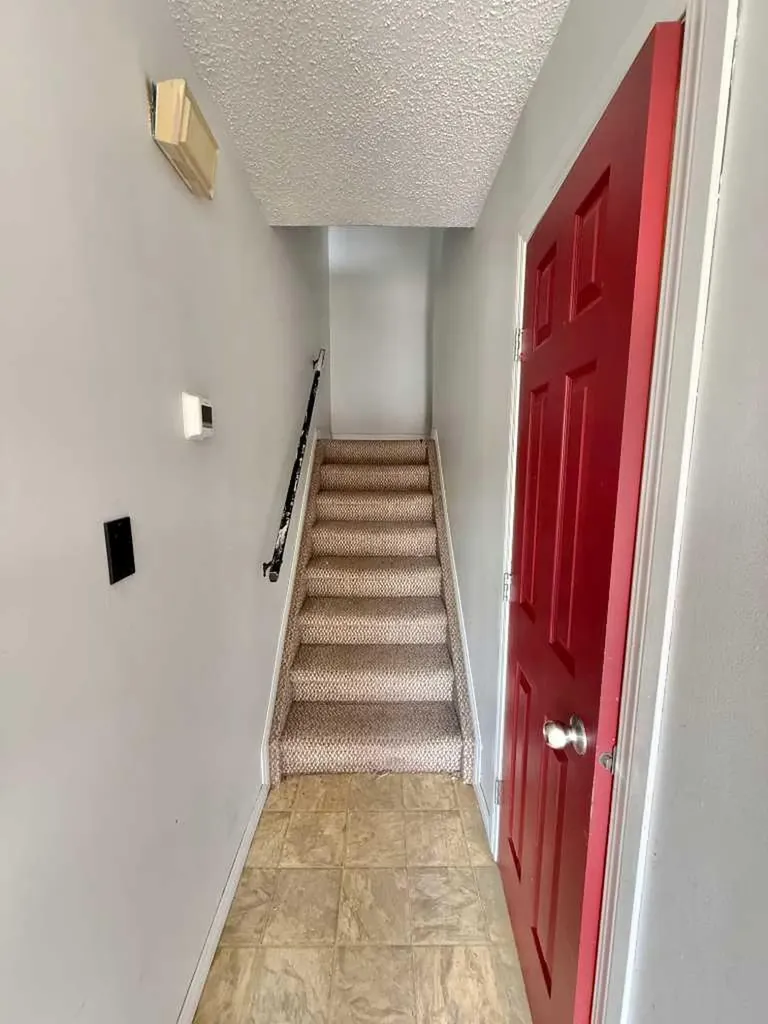 101 Mill Street Hinton AB T7V1T2