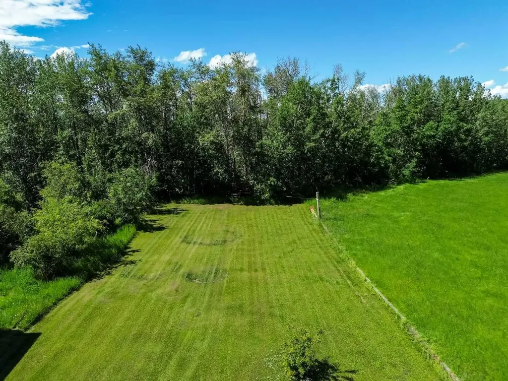 393320 261 Range Rural Lacombe County AB T0M0J0