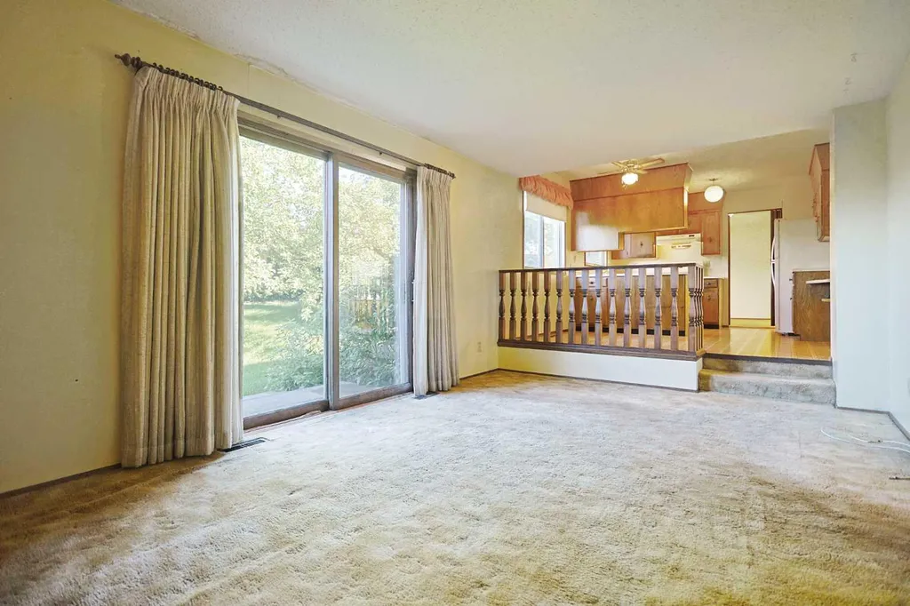 6019 Dalcastle Crescent NW Calgary AB T3A 1R7