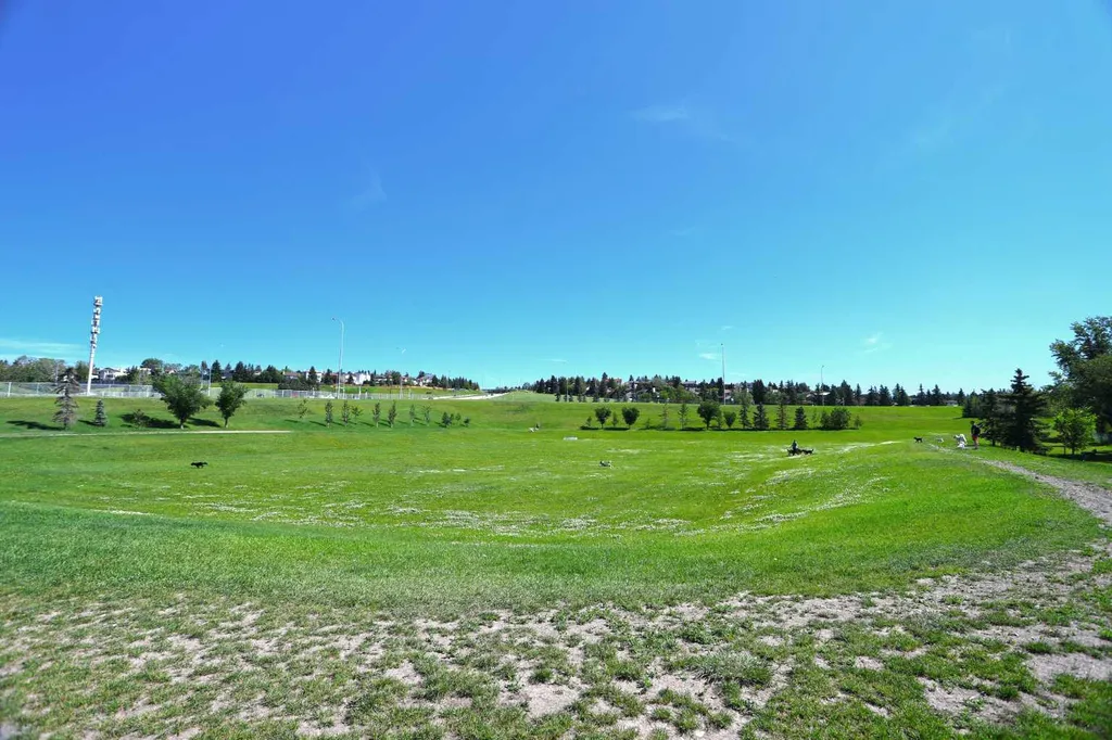 6019 Dalcastle Crescent NW Calgary AB T3A 1R7