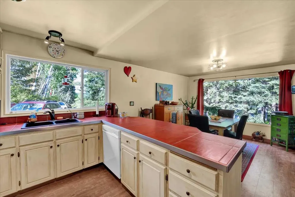 304241 278 Avenue W Rural Foothills County AB T0L 1K0