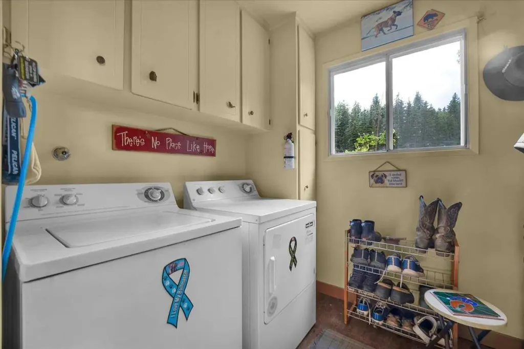 304241 278 Avenue W Rural Foothills County AB T0L 1K0