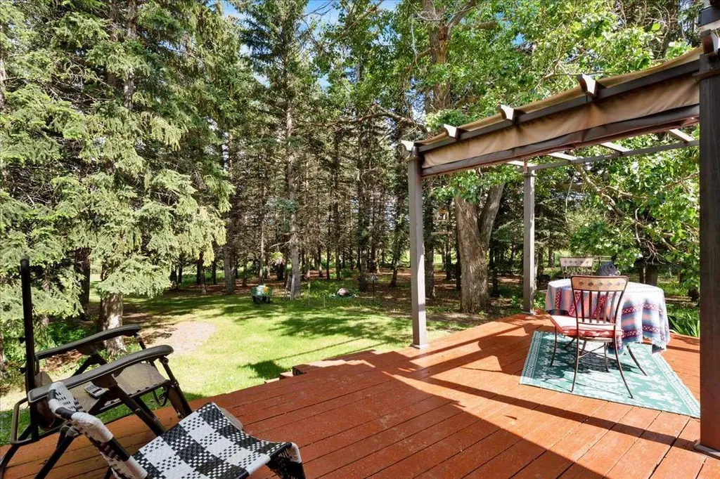 304241 278 Avenue W Rural Foothills County AB T0L 1K0