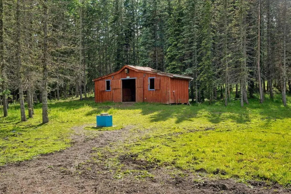 304241 278 Avenue W Rural Foothills County AB T0L 1K0