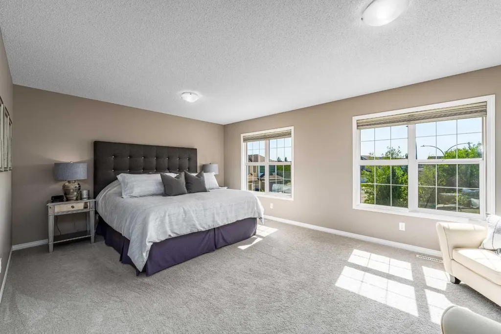 220 Copperpond Green SE Calgary AB T2Z 1H9