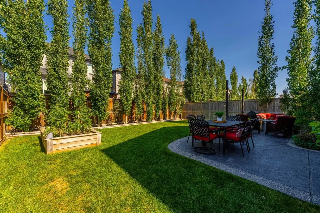 220 Copperpond Green SE Calgary AB T2Z 1H9