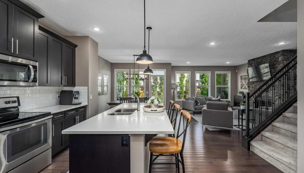 220 Copperpond Green SE Calgary AB T2Z 1H9