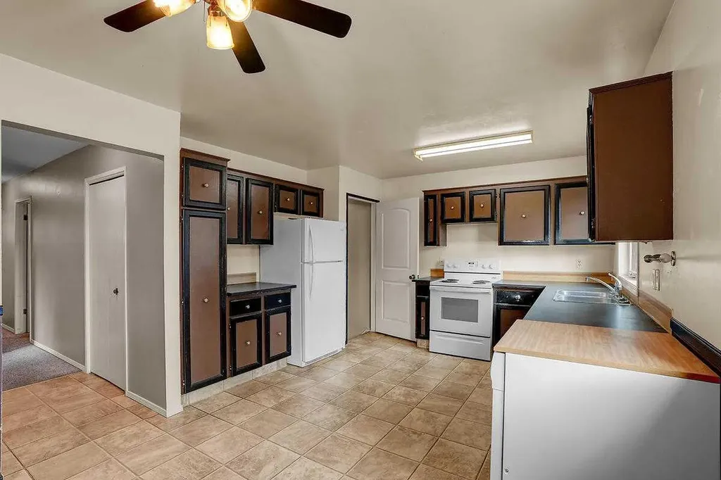 151 Midlawn Close SE Calgary AB T2X 1A7