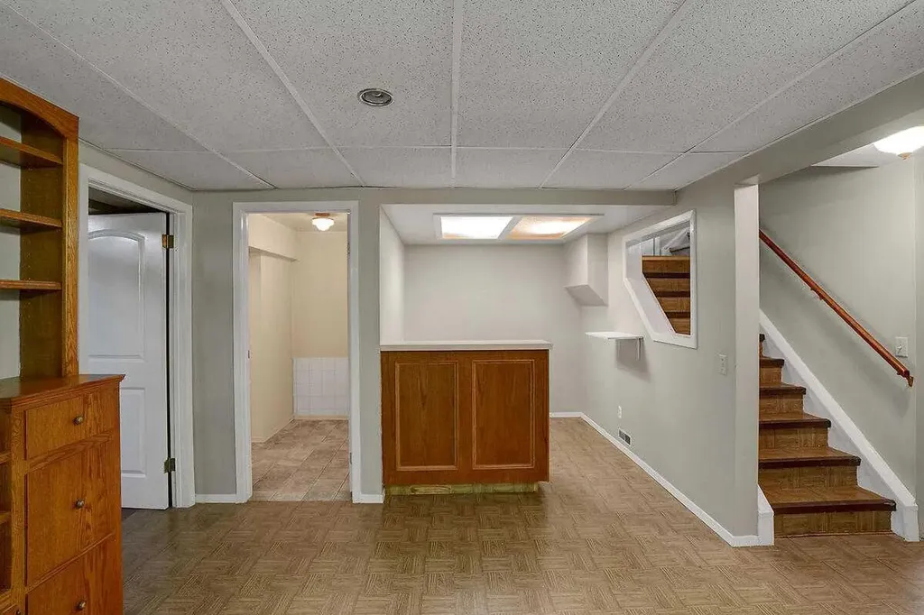 151 Midlawn Close SE Calgary AB T2X 1A7