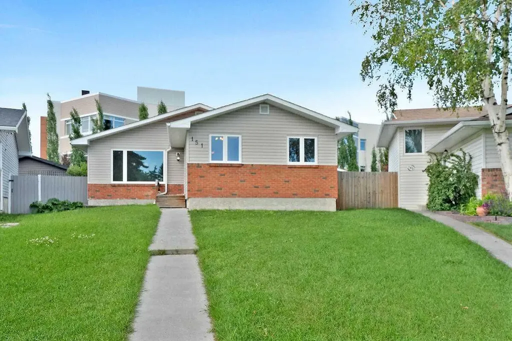 151 Midlawn Close SE Calgary AB T2X 1A7