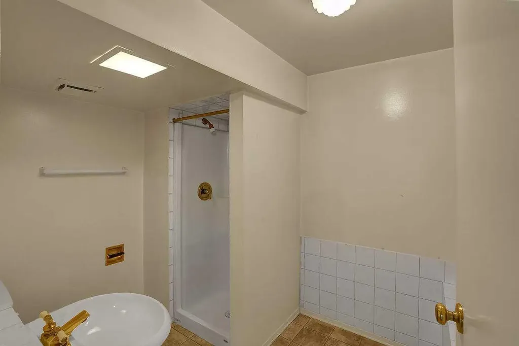 151 Midlawn Close SE Calgary AB T2X 1A7