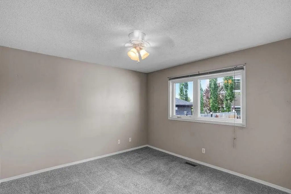 151 Midlawn Close SE Calgary AB T2X 1A7