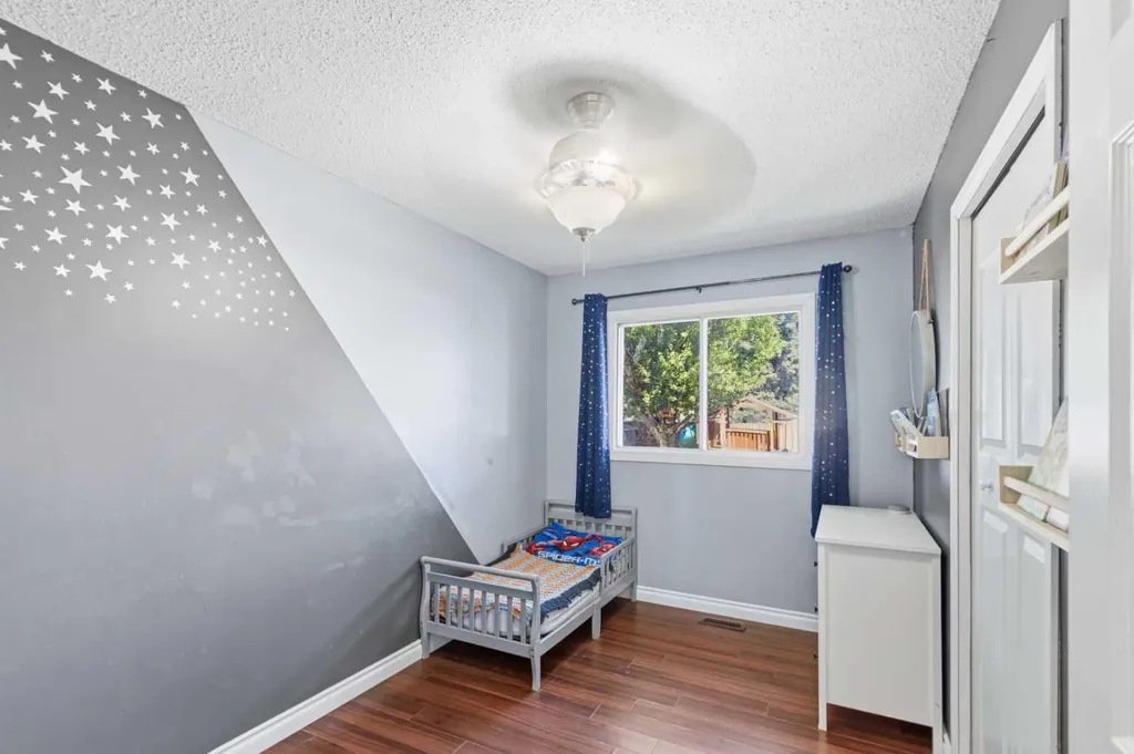 9224 107 Avenue Grande Prairie AB T8V 3W8