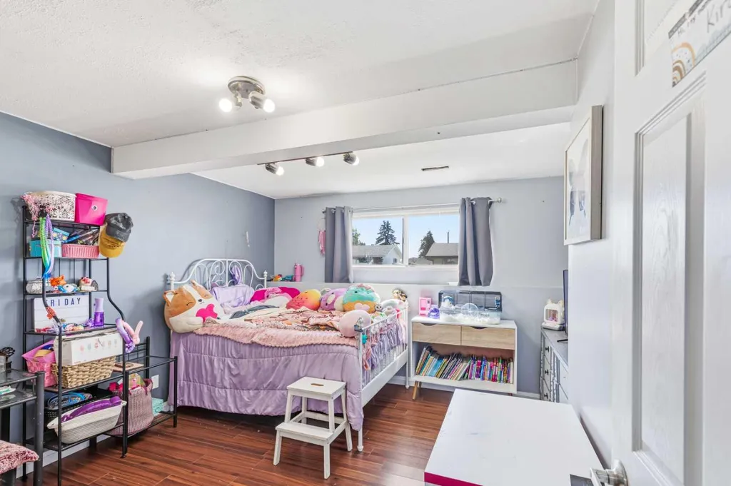9224 107 Avenue Grande Prairie AB T8V 3W8