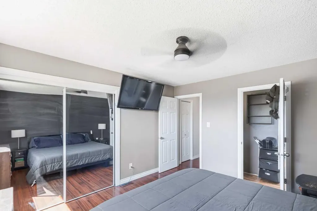 9224 107 Avenue Grande Prairie AB T8V 3W8