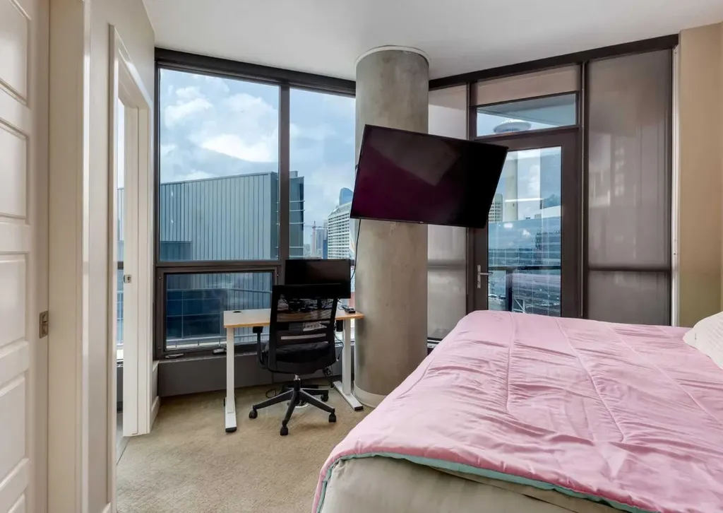 225 11 Avenue SE Calgary AB T2G 0G3