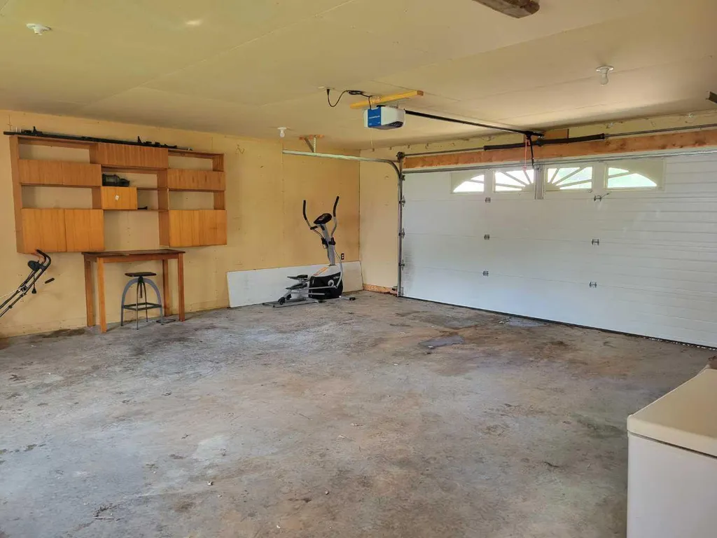 108 2 Avenue W Alliance AB T0B0A0