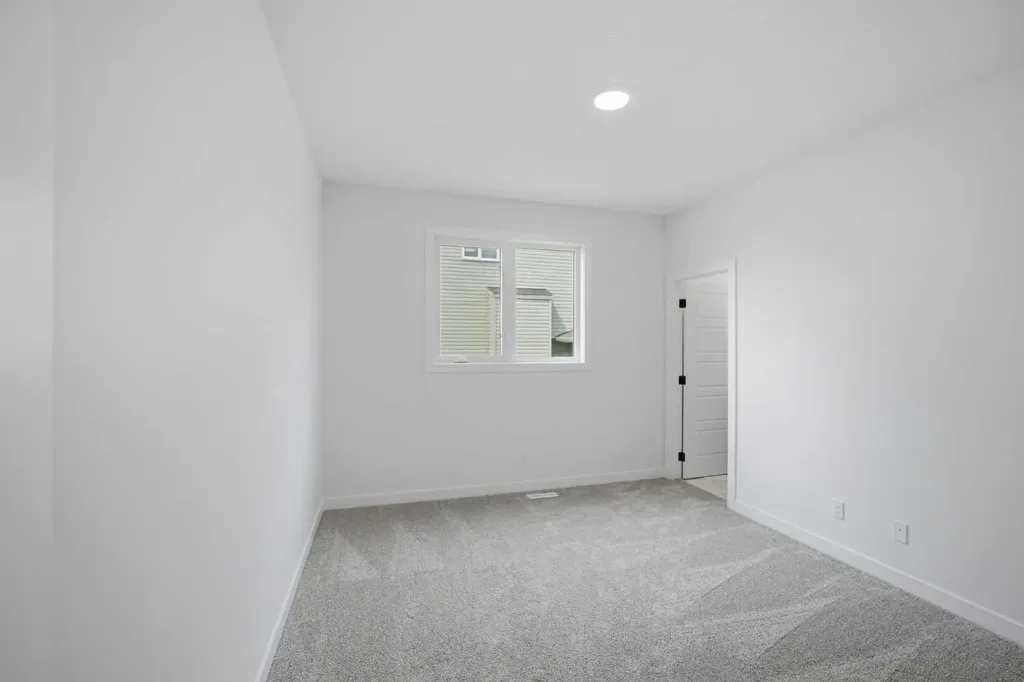 265 Dawson Wharf Crescent E Chestermere AB T1X 2X5