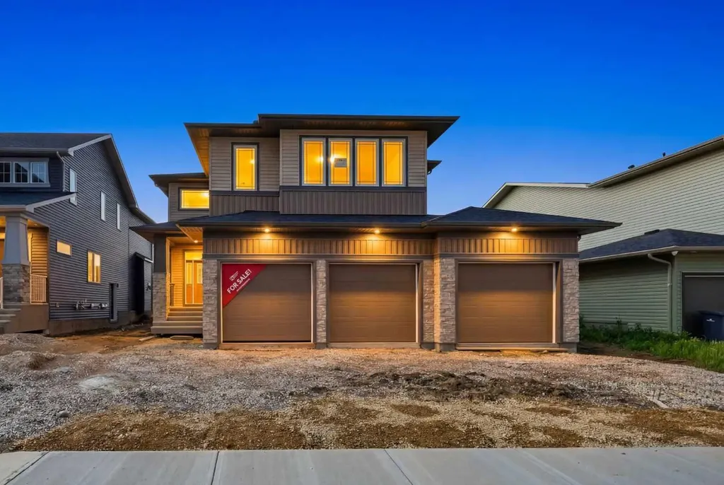 265 Dawson Wharf Crescent E Chestermere AB T1X 2X5