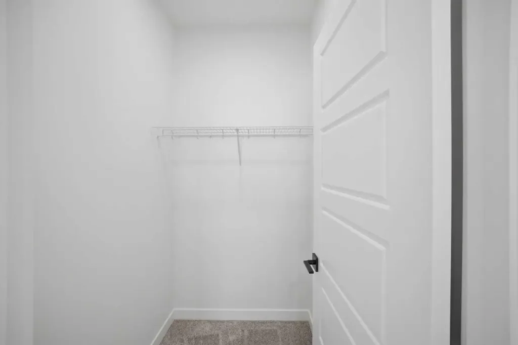 265 Dawson Wharf Crescent E Chestermere AB T1X 2X5