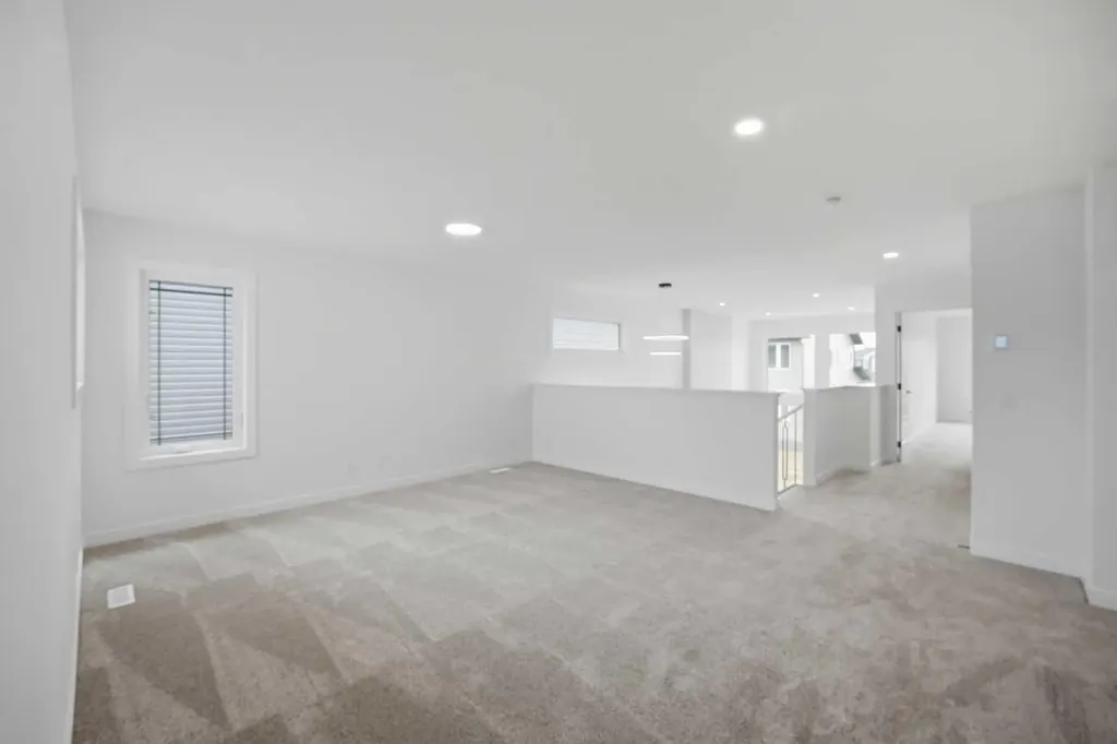 265 Dawson Wharf Crescent E Chestermere AB T1X 2X5