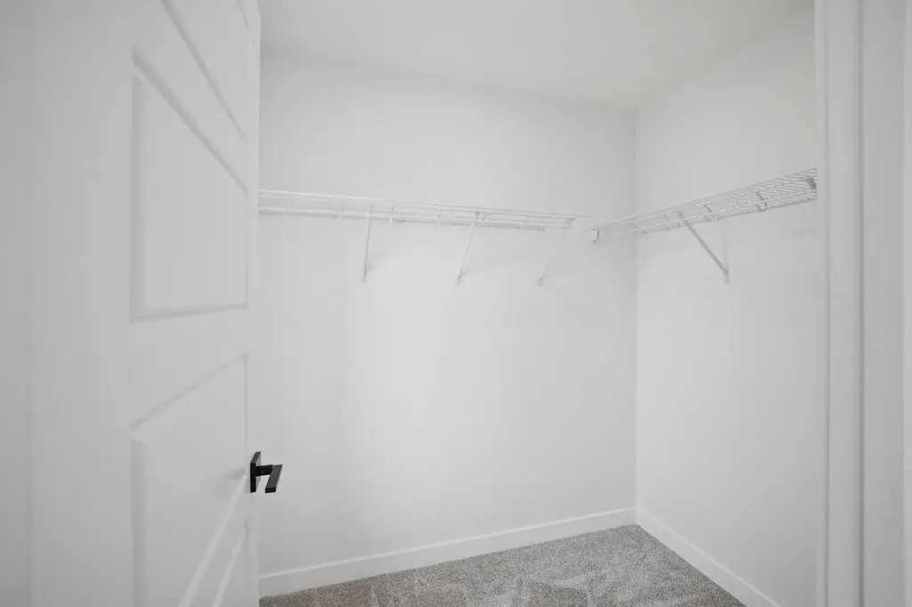 265 Dawson Wharf Crescent E Chestermere AB T1X 2X5