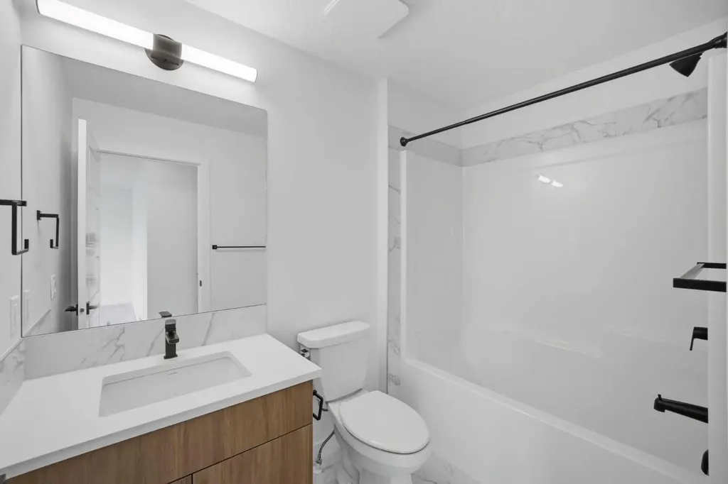 265 Dawson Wharf Crescent E Chestermere AB T1X 2X5