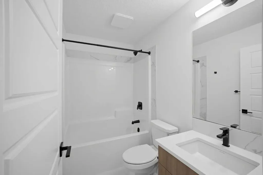 265 Dawson Wharf Crescent E Chestermere AB T1X 2X5