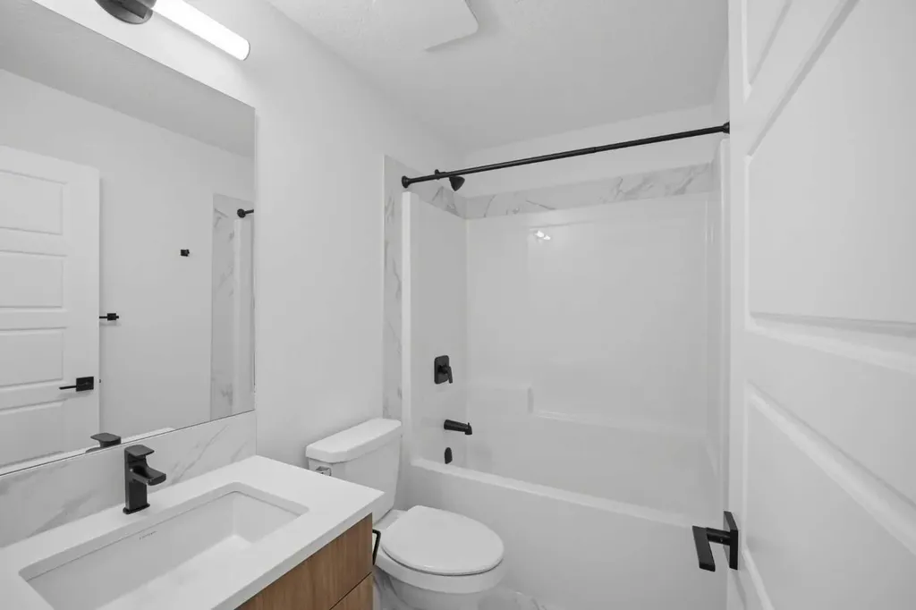265 Dawson Wharf Crescent E Chestermere AB T1X 2X5
