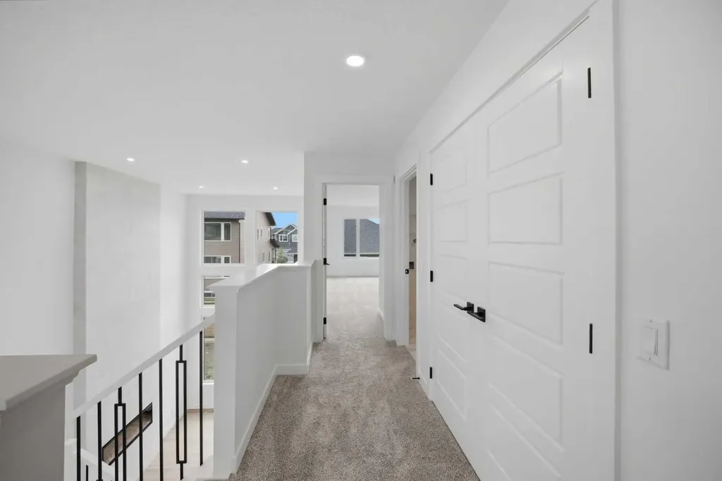 265 Dawson Wharf Crescent E Chestermere AB T1X 2X5