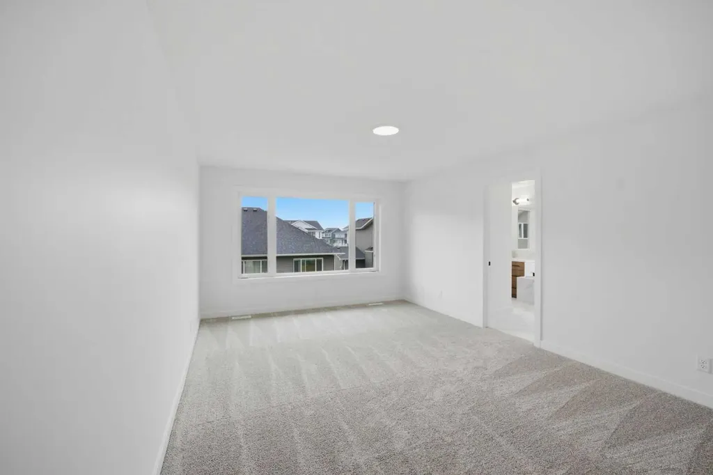 265 Dawson Wharf Crescent E Chestermere AB T1X 2X5