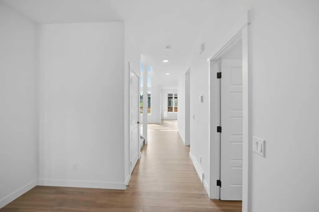 265 Dawson Wharf Crescent E Chestermere AB T1X 2X5