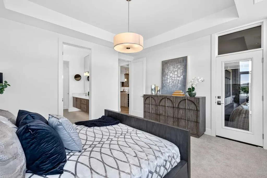 140 Marina Cove SE Calgary AB T3M 3P4
