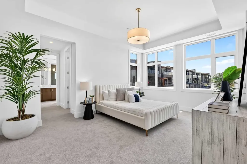 140 Marina Cove SE Calgary AB T3M 3P4