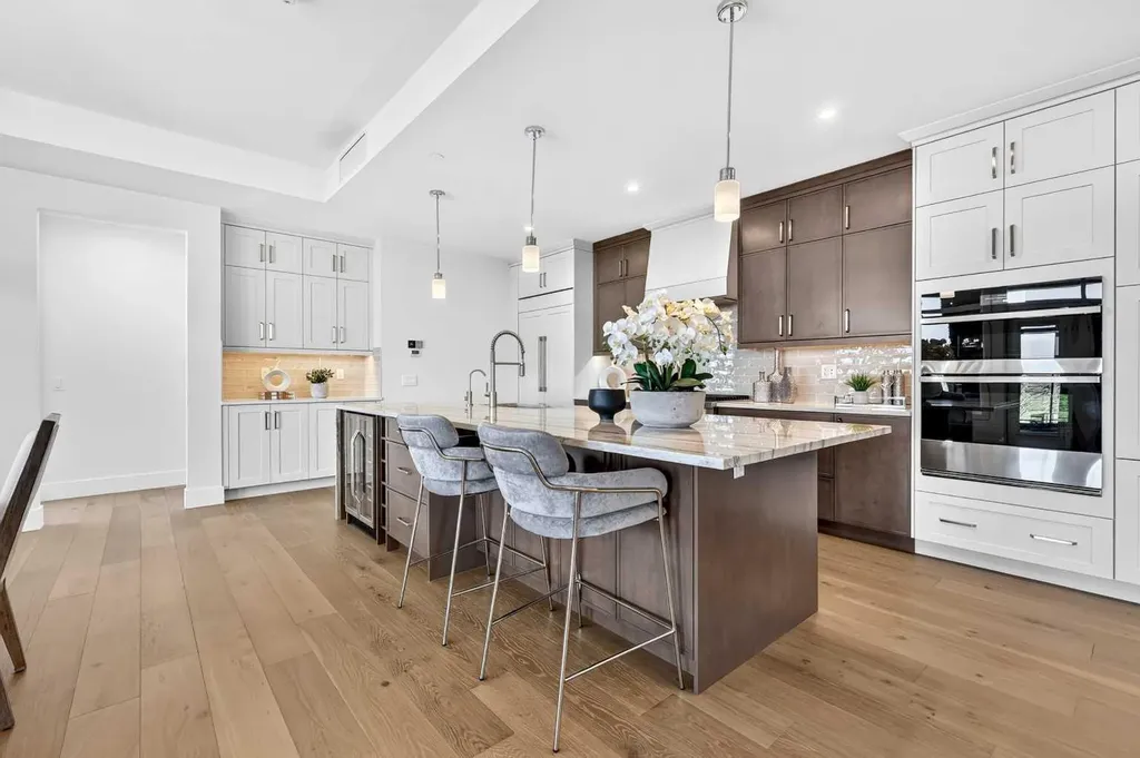 140 Marina Cove SE Calgary AB T3M 3P4