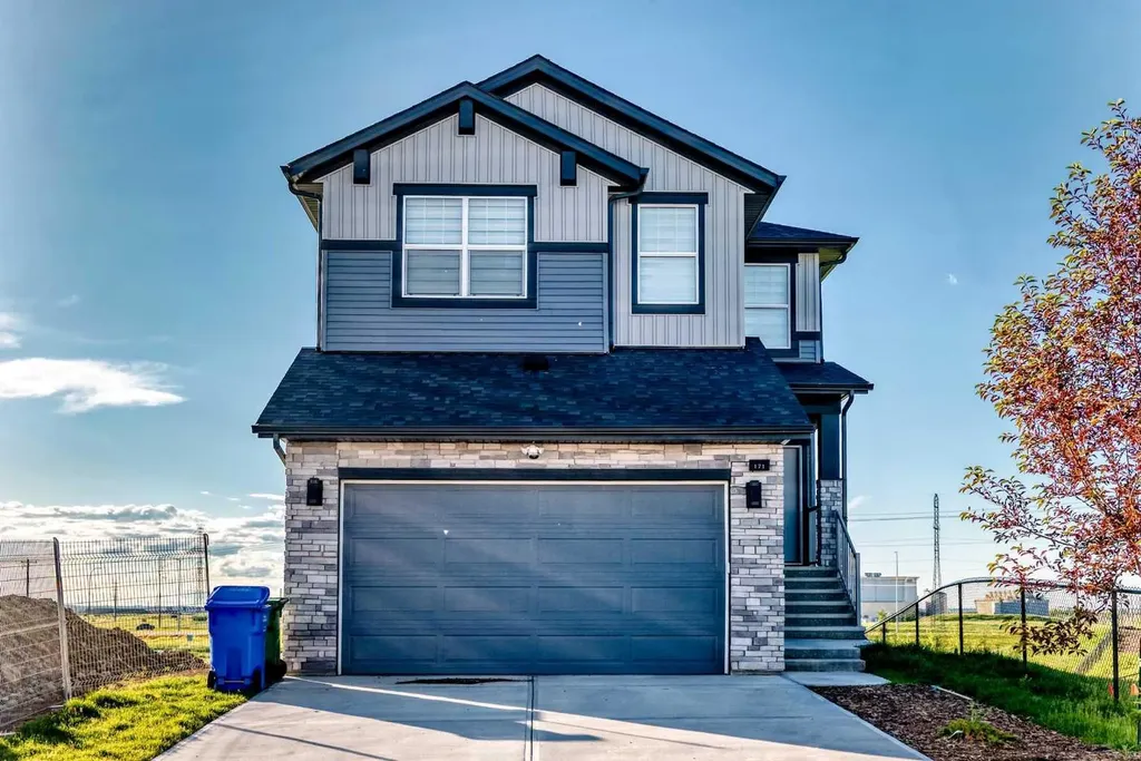 171 Corner Glen Grove NE Calgary AB T3N 2S3