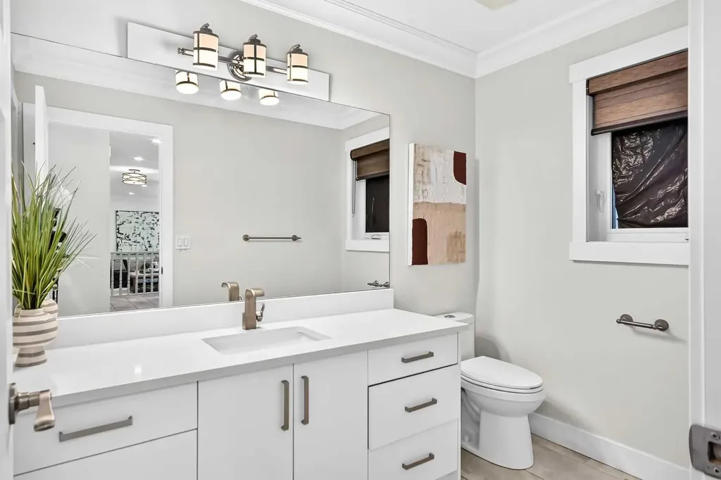 884 East Chestermere Chestermere AB T1X 1A7