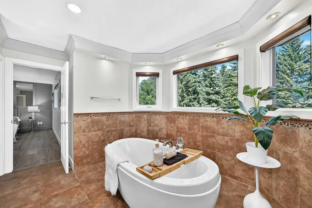 884 East Chestermere Chestermere AB T1X 1A7