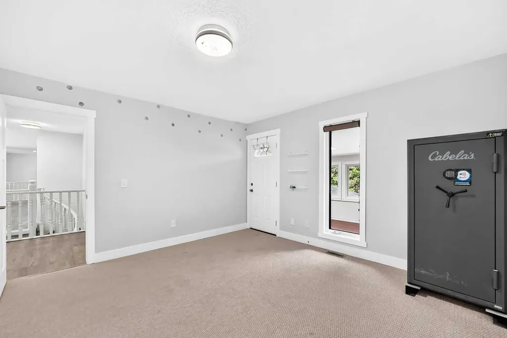 884 East Chestermere Chestermere AB T1X 1A7
